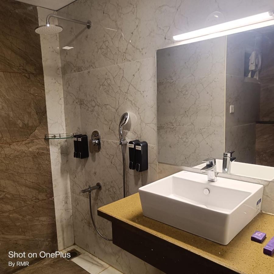 Astra Hotels & Suites Whitefield Near To Nallurahalli Metro Station And Ktpo Bangalore Luaran gambar
