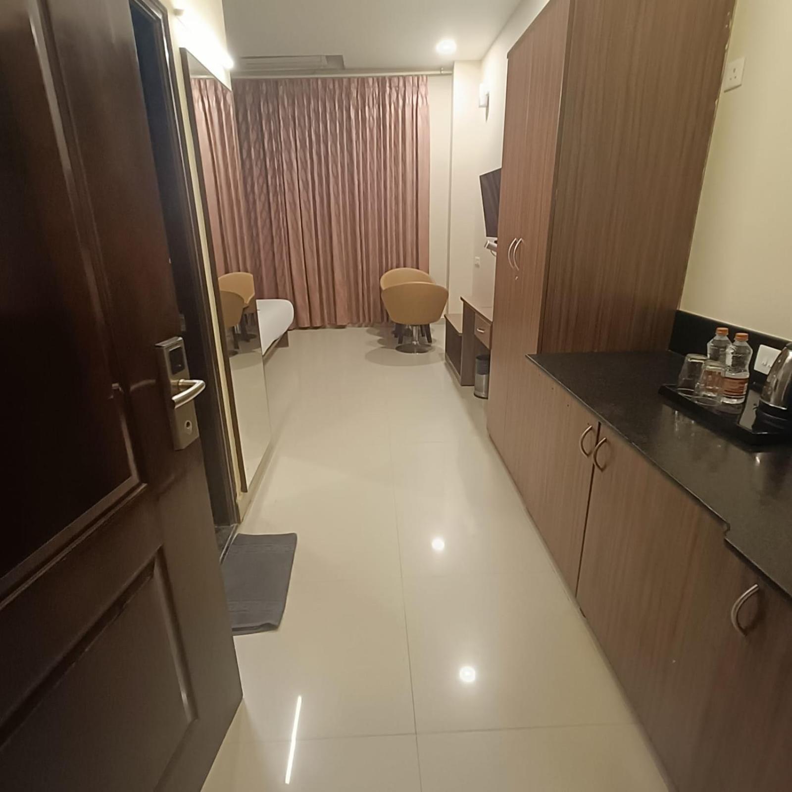 Astra Hotels & Suites Whitefield Near To Nallurahalli Metro Station And Ktpo Bangalore Luaran gambar