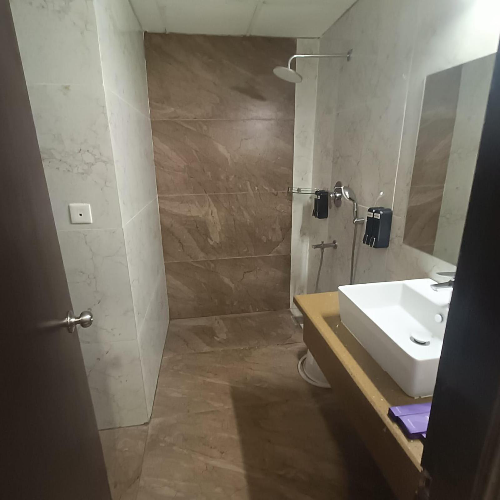 Astra Hotels & Suites Whitefield Near To Nallurahalli Metro Station And Ktpo Bangalore Luaran gambar